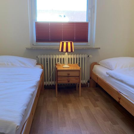 Kleine Brise Apartment 3 Busum Bagian luar foto