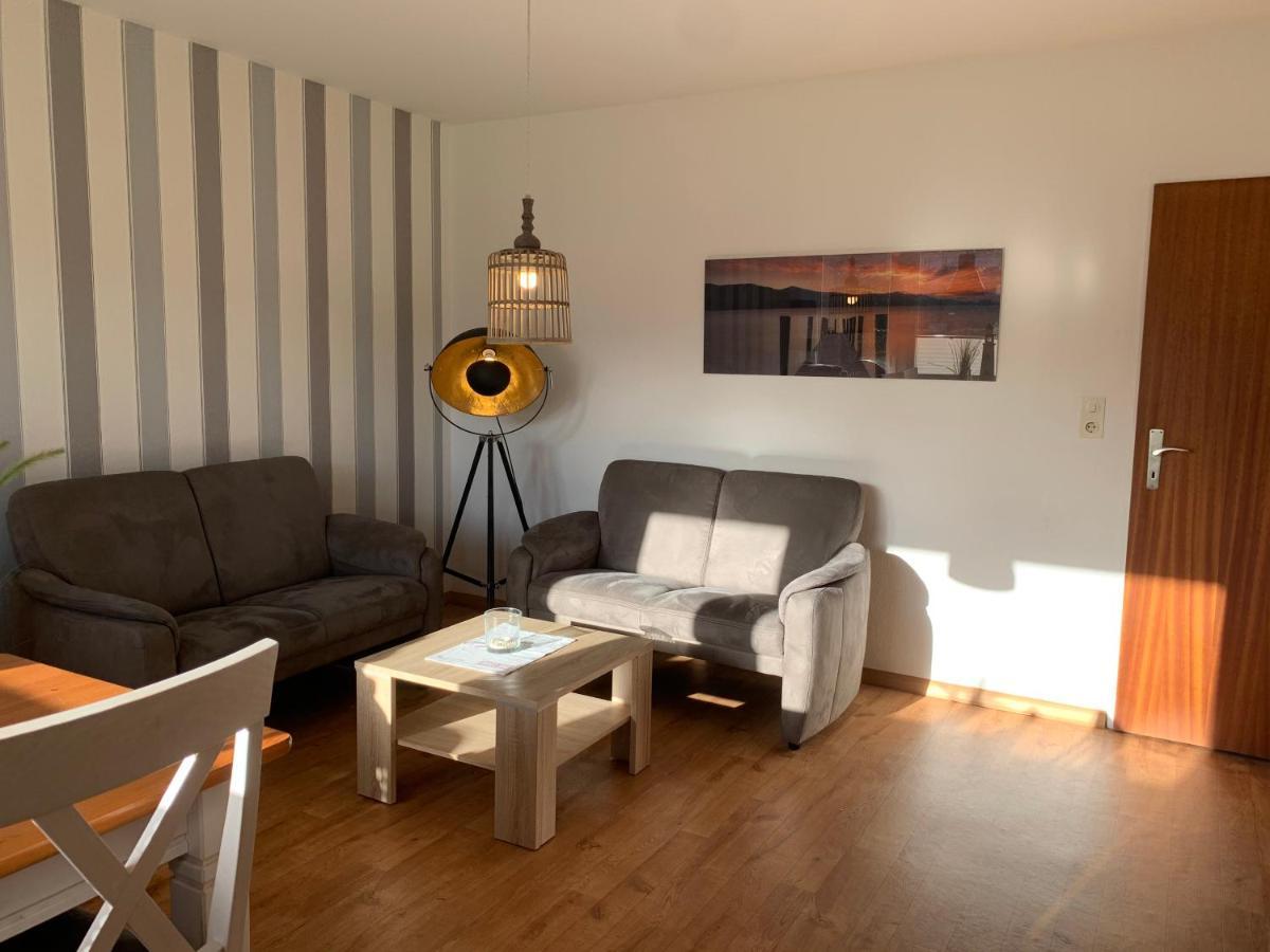 Kleine Brise Apartment 3 Busum Bagian luar foto
